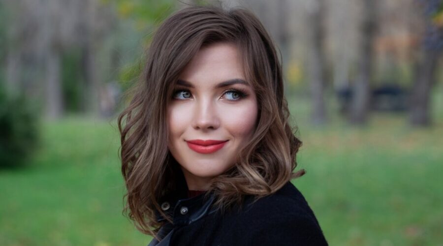 7 cortes e cores de cabelo que estarão em alta na primavera