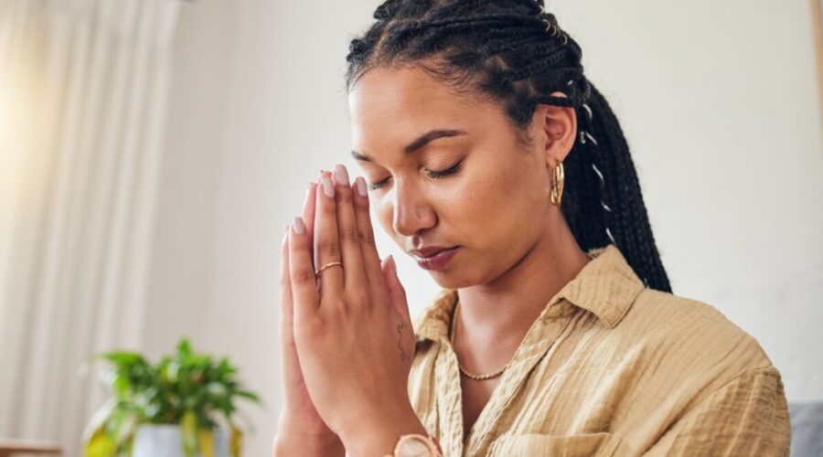 5 orações poderosas para começar bem a semana