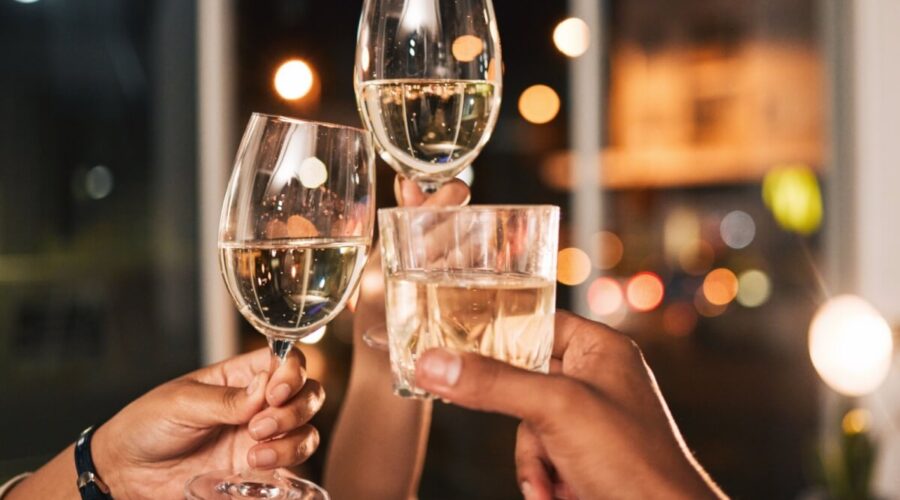 Intoxicação por metanol expõe dependência social do álcool