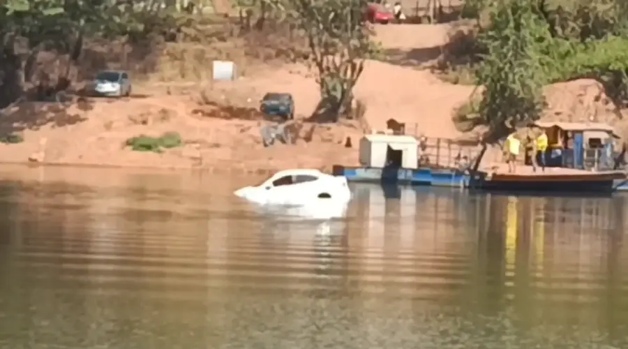 Carro cai de balsa e mulher morre afogada no Rio das Almas entre Goianésia e São Luiz do Norte