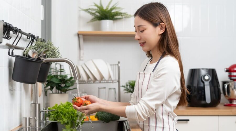 6 hábitos para evitar ao cozinhar e se proteger de intoxicação alimentar