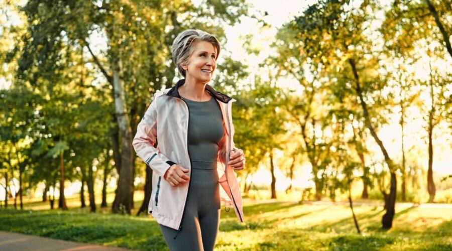 8 dicas para cuidar da saúde e da alimentação na menopausa