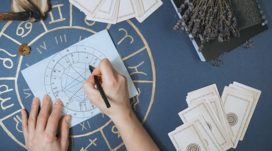 Tarot semanal: previsão para os signos de 06 a 12 de outubro de 2025