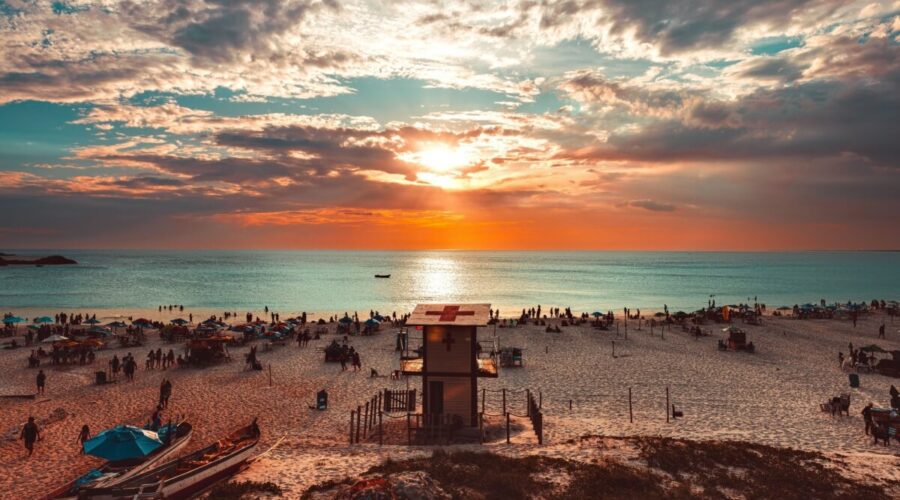5 destinos brasileiros perfeitos para ver o pôr do sol a dois