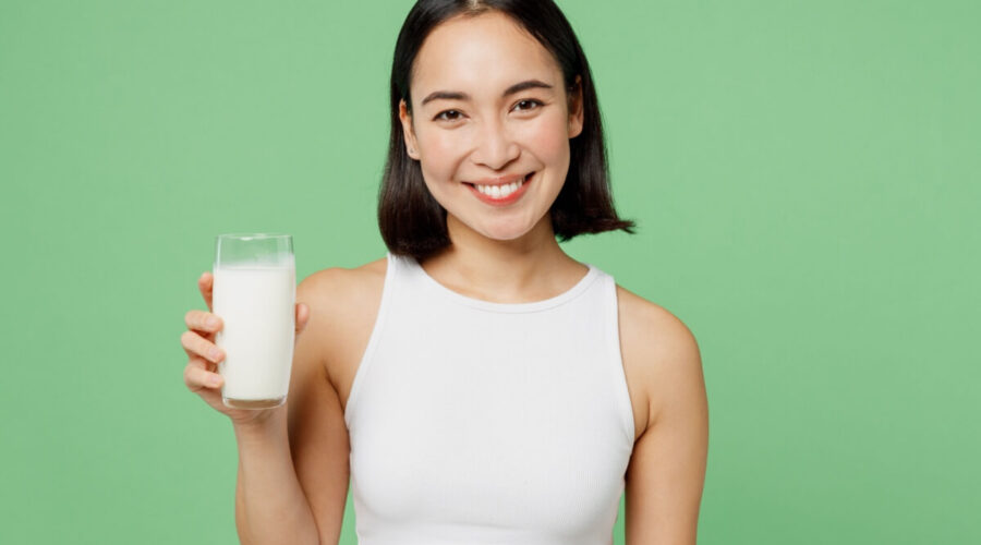 6 mitos e verdades sobre o consumo de leite e a saúde feminina