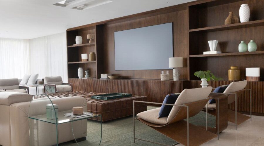 Madeira escura: saiba como usar essa tendência na arquitetura