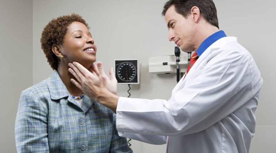 Caroço no pescoço: veja as causas e quando é necessário procurar um médico