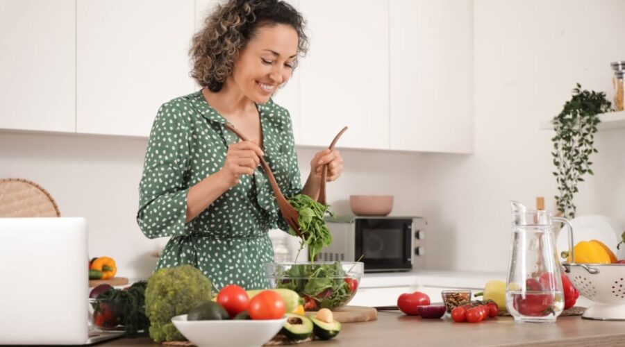 Refluxo: 5 maneiras práticas de aliviar os sintomas