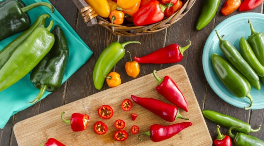 Pimenta na dieta: benefícios para saúde, humor e emagrecimento