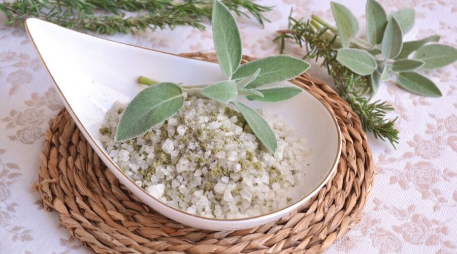 2 banhos para limpar as energias após o Halloween