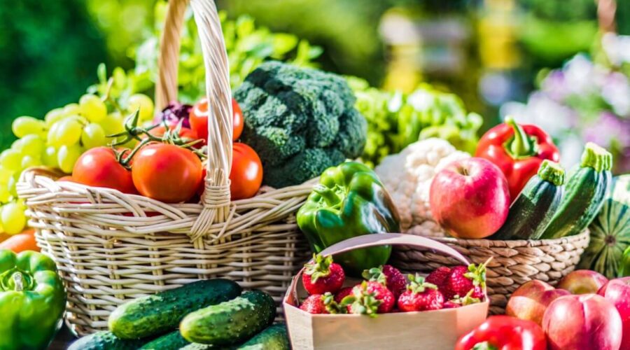 Confira os melhores alimentos para se manter hidratado no verão