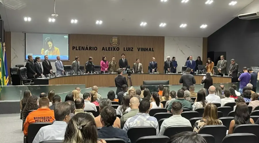 Câmara encerra o ano legislativo homenageando mulheres empreendedoras e quem se destacou na segurança pública