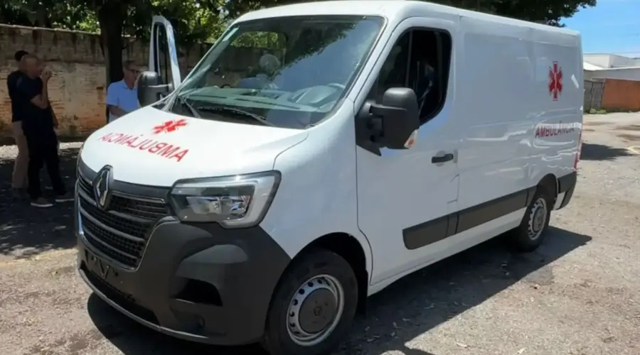 Prefeitura de Goianésia recebe nova ambulância para reforçar atendimentos na saúde