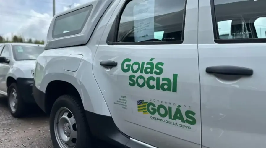 Prefeitura de Goianésia recebe veículos do Governo de Goiás para reforçar serviços da cidade
