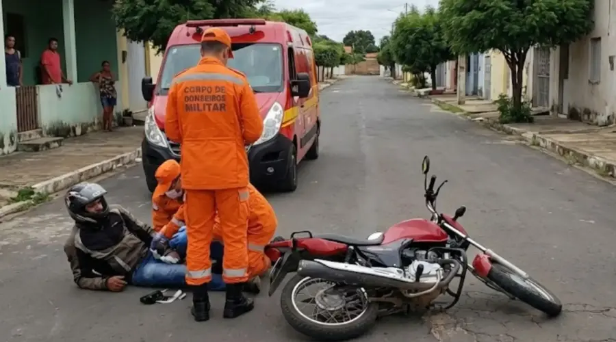 Acidente entre duas motos deixa ferido no oeste de Goianésia