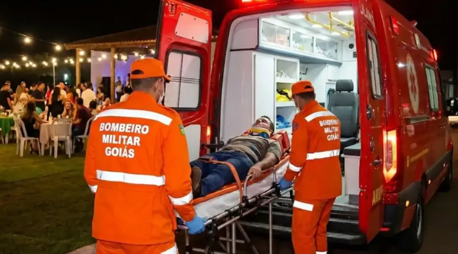 Homem é ferido no pescoço durante confusão em Vila Propício