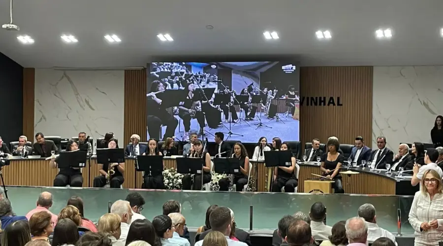 Câmara Goianésia homenageia quem ajudou a construir sua história