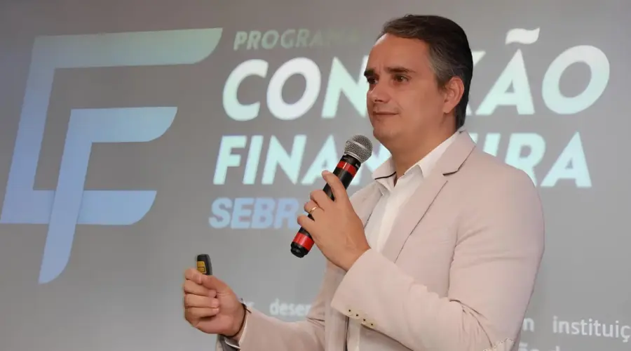 Endividamento das famílias brasileiras pressiona pequenos negócios